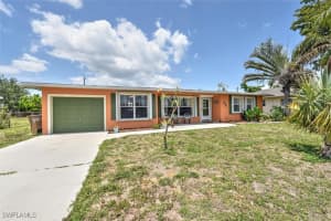 725 Sesame Ct, Cape Coral