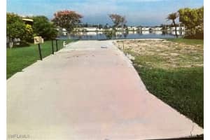 3129 Glenbrook Dr, North Fort Myers