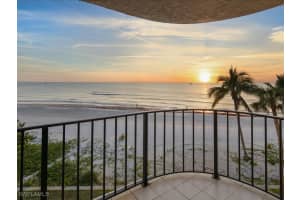 3115 Gulf Shore Blvd N 205s, Naples