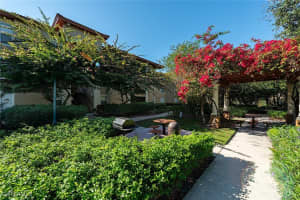 8861 Colonnades Ct N 215, Bonita Springs