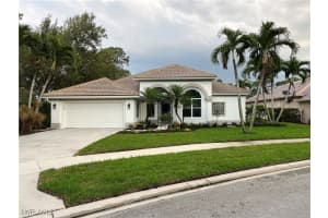 6573 Chestnut Cir, Naples