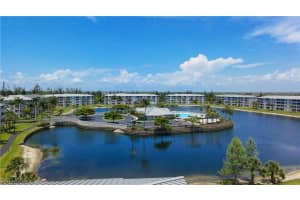16585 Lake Circle Dr 125, Fort Myers