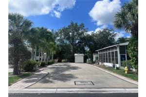 1602 Diamond Lake Cir N, Naples