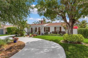 27553 Playa Del Rey Ln, Bonita Springs