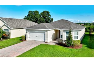 10548 Crossback Ln, Lehigh Acres