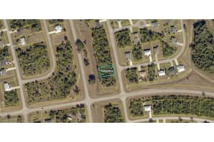 5101 N Peachtree Cir, Labelle