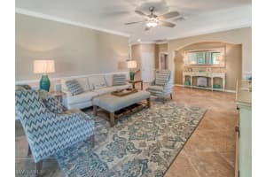 9484 Casoria Ct 201, Naples