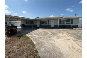 1726 Bikini Ct L, Cape Coral