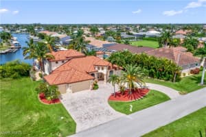 2227 Sw 54th Ln, Cape Coral