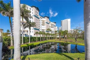 13675 Vanderbilt Dr 510, Naples