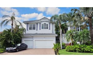 5541 Harborage Dr, Fort Myers