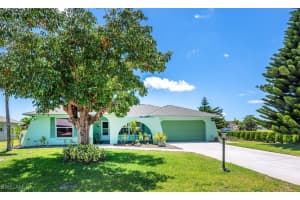 938 Charlemagne Blvd, Naples