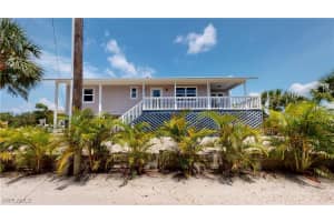 8161 Moyer Ln, Bokeelia