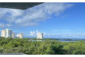 5501 Heron Point Dr 403, Naples