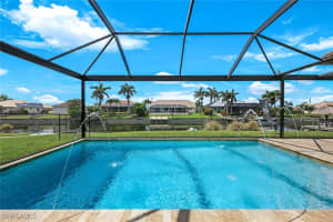 208 Sw 15th St, Cape Coral