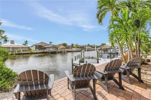 401 Sw 38th Pl, Cape Coral
