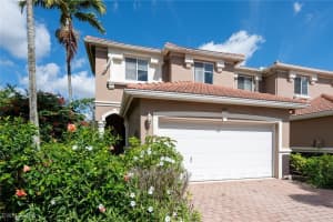 9745 Roundstone Cir, Fort Myers