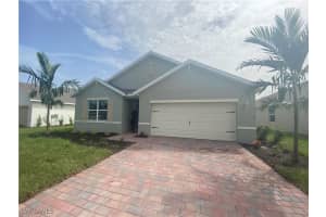 3426 Acapulco Cir, Cape Coral