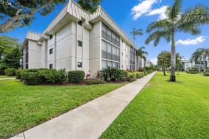 788 Park Shore Dr D30, Naples