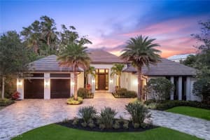 541 Whispering Pine Ct, Naples