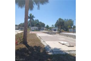 27341 Valois Dr, Bonita Springs