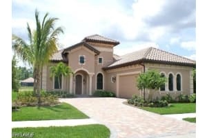 7414 Acorn Way, Naples