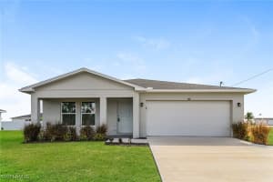 900 Wilmington Pkwy, Cape Coral
