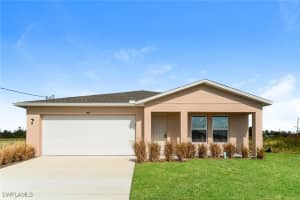3817 Nw 41st St, Cape Coral