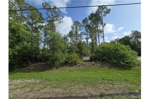 1263 Golden Gate Blvd E, Naples