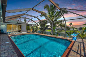 317 Sw 15th Ter, Cape Coral