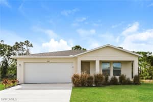 3702 Nw 48th St, Cape Coral