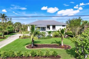 647 Rabbit Rd, Sanibel