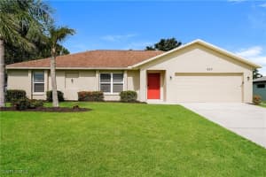 820 Sw 11th Ct, Cape Coral