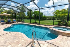 9372 Vercelli Ct, Naples
