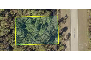 458 Columbus Blvd S, Lehigh Acres