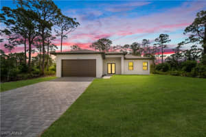 920 Palmetto Ave E, Lehigh Acres