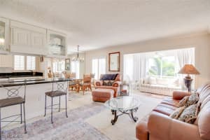 250 7th Ave S 305, Naples