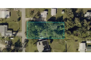 2744 Winona Dr, North Fort Myers