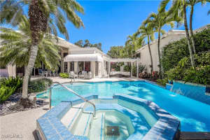 7968 Grand Bay Dr 7, Naples