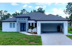814 Fullerton Ave S, Lehigh Acres