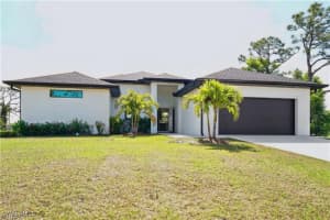 4309 Nw 38th Ave, Cape Coral