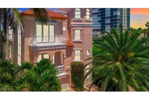 21 Casa Mar Ln 21, Naples