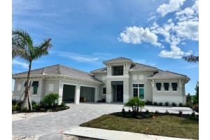 9590 Caymas Way, Naples