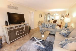 820 Ketch Dr 2, Naples
