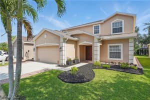 8888 Falcon Pointe Loop, Fort Myers