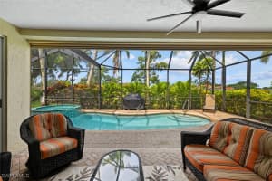 6903 Mauna Loa Ln, Naples