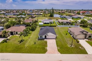 1904 Sw 10th Ter, Cape Coral