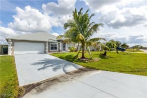 307 Nw 3rd Pl, Cape Coral
