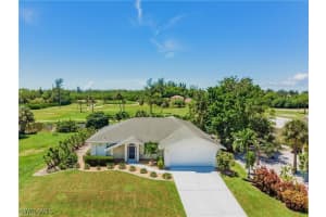 14319 Clubhouse Dr, Bokeelia