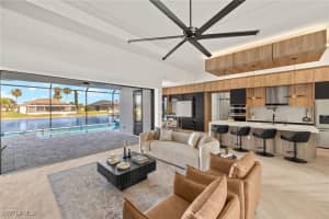 1228 Nw 40th Pl, Cape Coral